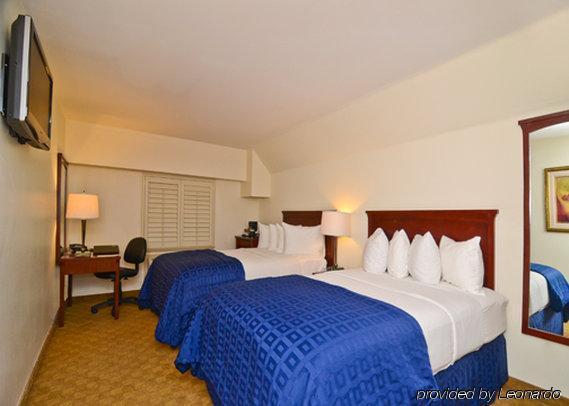 Ramada By Wyndham Oakland Downtown City Center Pokoj fotografie
