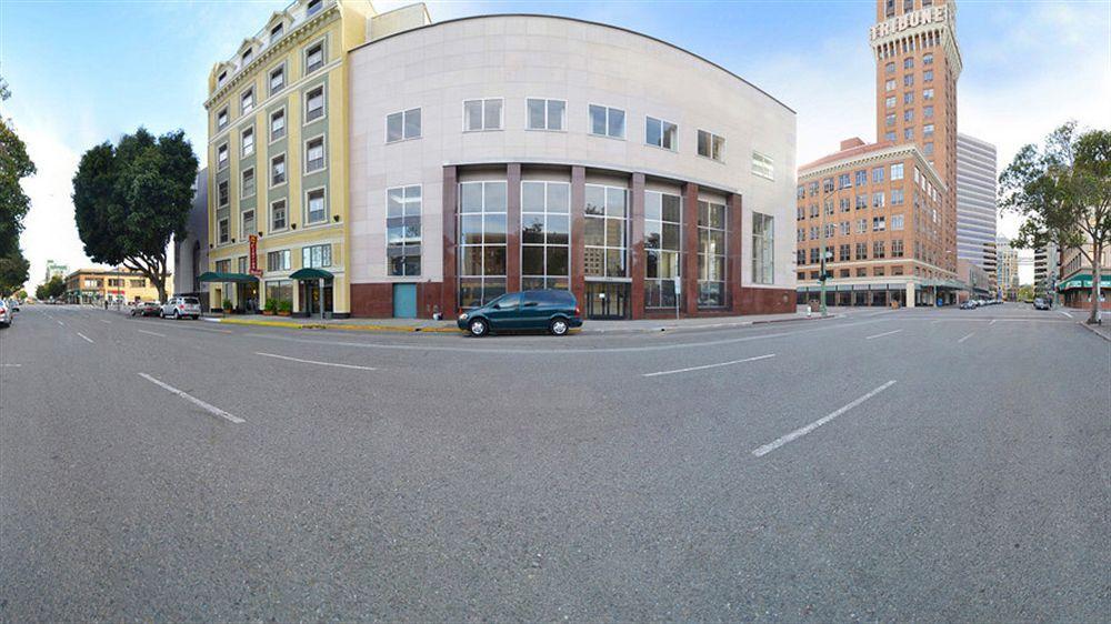 Ramada By Wyndham Oakland Downtown City Center Exteriér fotografie